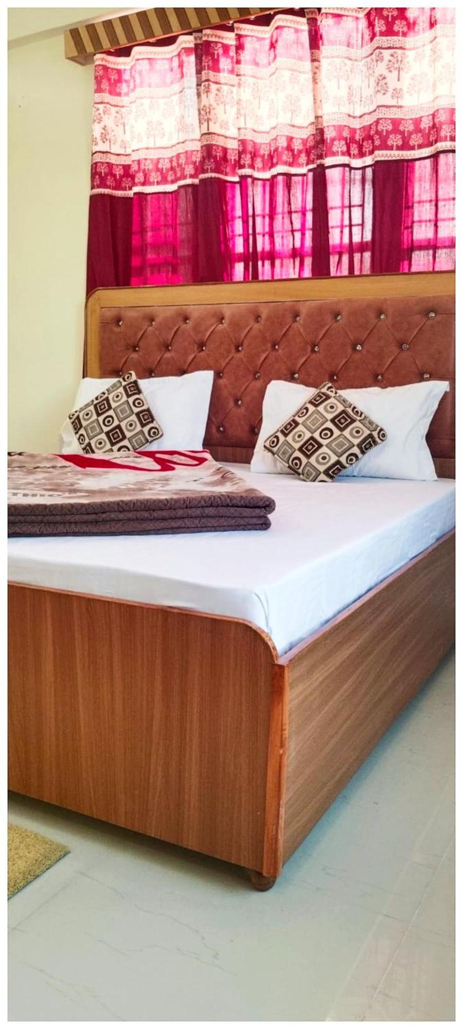 Simla Hotel K R I S H N A B - B Near Mall Road And Temple Exterior photo